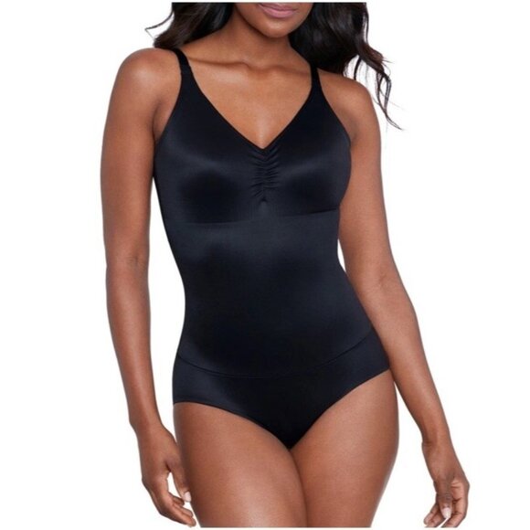 Miraclesuit Size Small Black Comfy Curves Wirefree Bodybriefer Bodysuit 2510 NWT - Picture 1 of 7